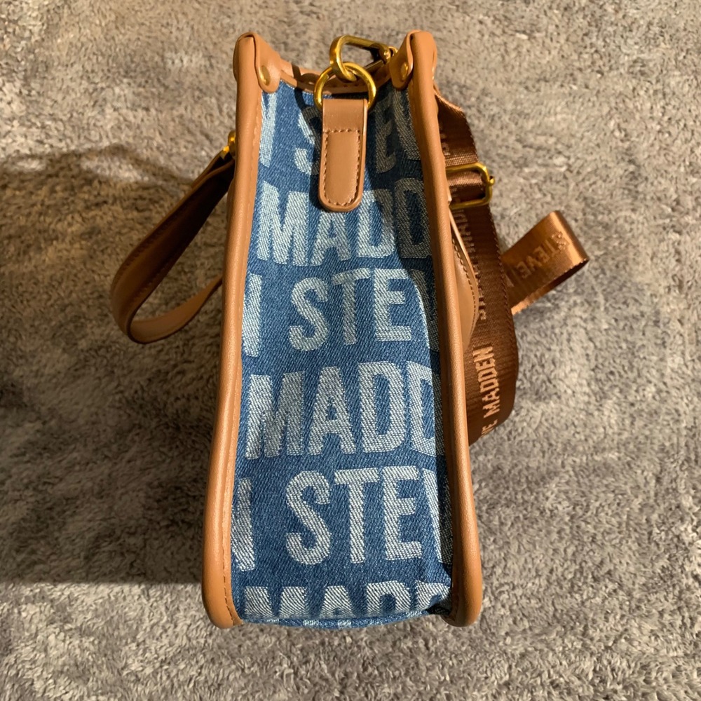 Steve Madden Womens Logo Print Denim Crossbody Bag Mini Tote Tan Blue NWT - Picture 5 of 9
